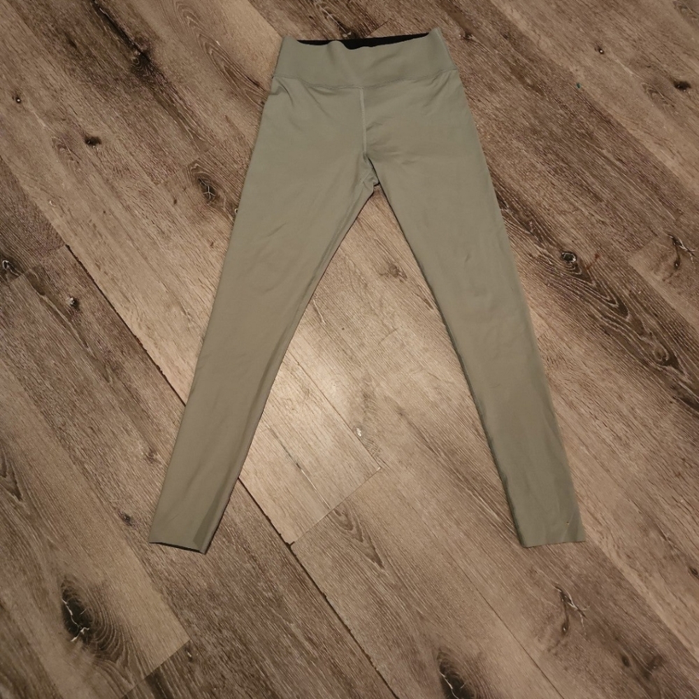 VS PINK OLIVE GREEN ACTIVE LEGGINGS SIZE SMALL